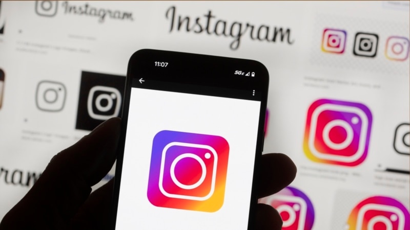 Turkey to meet Instagram officials after access ban, minister says 