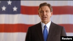 El gobernador de Florida, Ron DeSantis, habla mientras anuncia que se postula para la nominación presidencial republicana de 2024. Captura de pantalla de un video de redes sociales publicado el 24 de mayo de 2023, vía Reuters.