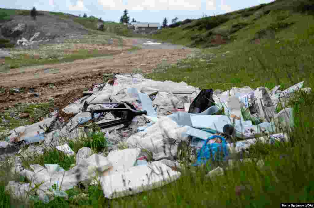 Shar Mountain - nature beauty and waste / Шар Планина - природна уникатност нарушена со отпад 