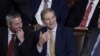 El representante Jim Jordan, presidente del Comité Judicial de la Cámara de Representantes, sentado este martes 17 de octubre frente al pleno en espera de los votos para intentar ser elegido como líder de la Cámara Baja. Es un aliado importante de Donald Trump. 