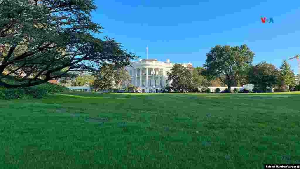 Jardín sur de la Casa Blanca, donde aterriza el helicóptero Marine One, que transporta al presidente desde y hacia su residencia, retratado el 13 de octubre de 2023.