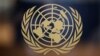 Le logo des Nations Unies est visible à l'intérieur du siège des Nations Unies à New York le 20 septembre 2022.
