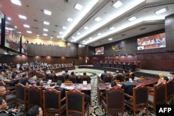 Sidang sengketa pemilu di Mahkamah Konstitusi, Jakarta, 22 April 2024. (Adek BERRY/AFP)