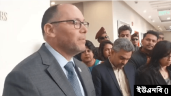 পররাষ্ট্র মন্ত্রণালয়ে বাংলাদেশে নিযুক্ত যুক্তরাষ্ট্রের রাষ্ট্রদূত পিটার হাস। ১৭ জানুয়ারি, ২০২৪।