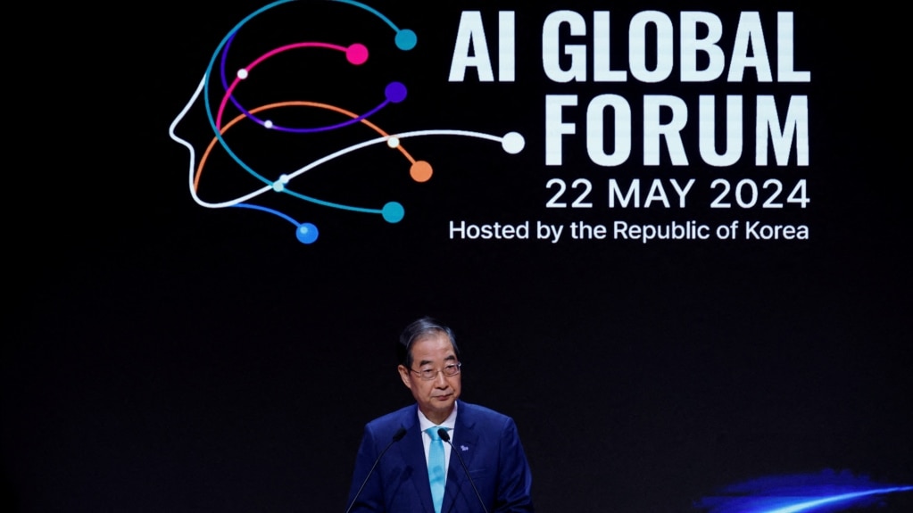 Companies, Political Leaders Agree to Safely Develop and Deploy AI