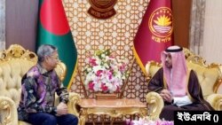 বাংলাদেশের রাষ্ট্রপতি মোহাম্মদ সাহাবুদ্দিনের সঙ্গে সৌজন্য সাক্ষাৎ করেন বাংলাদেশে নিযুক্ত সৌদি আরবের রাষ্ট্রদূত ঈশা ইউসেফ ঈশা আল-দুহাইলান