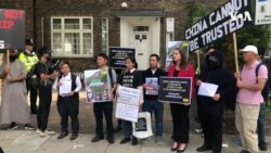 多個公民團體到老撾駐英國大使館示威要求釋放盧思位