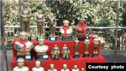 时事经纬(2023年12月28日)-跟踪新疆人权状况遭中国制裁，美企卡隆称之为“象征”之举；毛泽东民间膜拜，大饥荒历史墓碑；中共政治局召开民主生活会，到底谁是“党中央”？