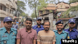 জগন্নাথ বিশ্ববিদ্যালয়ের শিক্ষার্থী ফাইরুজ অবন্তিকার আত্মহত্যার ঘটনায় দুজনকে কুমিল্লা কোতোয়ালি থানায় হস্তান্তর করা হয়েছে।