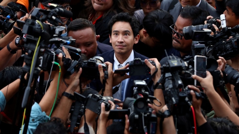 Thai court dissolves election-winning political party