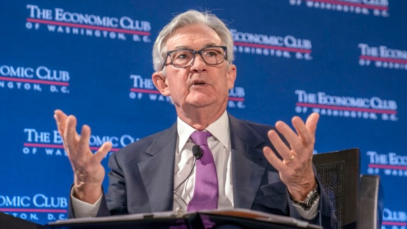 Powell: subidas de tasas podrían acelerarse si la economía se mantiene fuerte