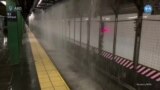 New York’ta su borusu patladı, metro sular altında kaldı 