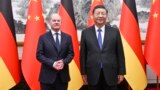 Presiden China Xi Jinping menerima Kanselir Jerman Olaf Scholz di Beijing hari Selasa, 16 April 2024. 