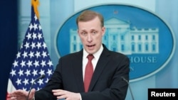 Penasihat Keamanan Nasional AS Jake Sullivan berbicara dalam konferensi pers di Gedung Putih, Washington, pada 18 Maret 2024. (Foto: Reuters/Kevin Lamarque)