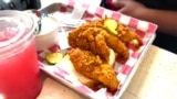 Vlogger on The Road: Ayam Nashville 50 kali Lipat Lebih Pedas dari Ayam Geprek!
