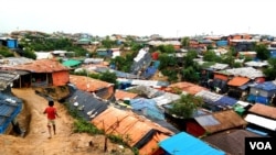 FILE - The Balukhali Rohingya refugee camp is located in Cox’s Bazar, Bangladesh, Aug 30, 2023. Over 1.2 million Rohingya refugees live in Bangladesh since fleeing violence and persecution in Myanmar. (Noor Hossain for VOA)