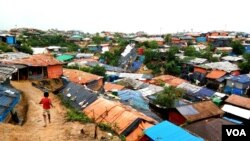 ကော့ဇ်ဘဇားမှာရှိတဲ့ ဘာလုခါလီ ရိုဟင်ဂျာဒုက္ခသည်စခန်း။ (သြဂုတ် ၃၀။ ၂၀၂၃/ဗွီအိုအေ)
