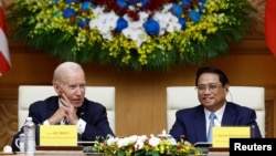 ប្រធានាធិបតី​អាមេរិក​លោក Joe Biden ជួប​ជាមួយ​នាយក​រដ្ឋមន្ត្រី​វៀតណាម​លោក Pham Minh Chinh នៅ​ទីក្រុង​ហាណូយ ប្រទេស​វៀតណាម នៅ​ថ្ងៃទី១១ ខែកញ្ញា ឆ្នាំ២០២៣។