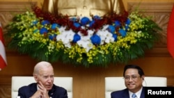 Tổng thống Mỹ Joe Biden gặp Thủ tướng Việt Nam Phạm Minh Chính tại Hà Nội ngày 11/9/2023. 