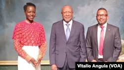 De Beers Natural Diamonds Global Ambassador Lupita Nyong'o, left, Namibia President Nangolo Mbumba, center, and Debmarine CEO Willy Mertens in Windhoek, Namibia, July 19, 2024. (Vitalio Angula/VOA)