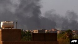 په سرښار خرطوم کې د هوايي بمبارۍ او د جګړې ترڅنګ په مغربي دارفر سیمه کې په لویه پېمانه نسلي تشدد بیا شروع شوی دی