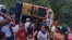 Un autobús con 70 personas se volcó en una carretera en Nicaragua. (FOTO: @Canal4Ni)