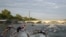 Seine Nehri'nde, Olimpiyat Oyunları öncesi planlanan bir triatlon yarışmasının yüzme ayağı sudaki kirlilik nedeniyle 6 Ağustos 2023'te iptal edildikten sonra 18 Ağustos 2023'te gerçekleşmişti.