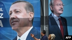 Redžep Tajip Erdogan i Kemal Kiličdaroglu na bilbordima