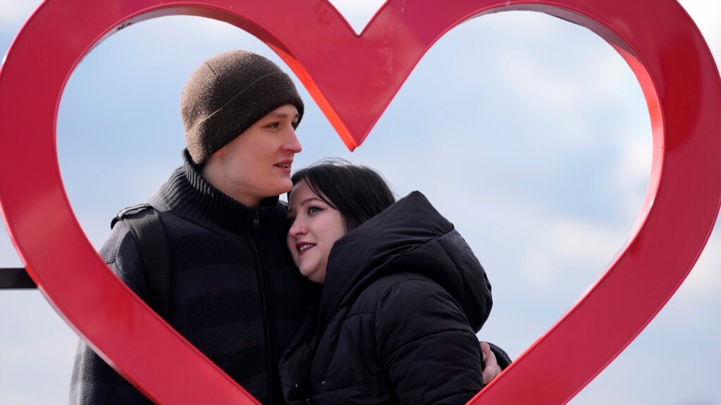 Love Grows Between Russian Man, Ukrainian Woman in Serbia