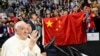 教宗方济各访问蒙古期间受到中国天主教信徒的欢迎。（2023年9月3日）