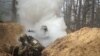 Sejumlah tentara Ukraina turut serta dalam pelatihan risiko radiasi, kimia dan biologis di wilayah Kharkiv, Ukraina, pada 29 Februari 2024. (Foto: Reuters/Sofiia Gatilova)