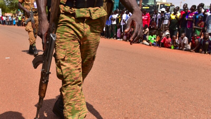 Burkina Faso : des supplétifs et des soldats, morts dans deux attaques