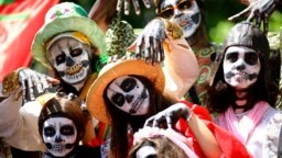 Performers take part in the annual street parade, which is part of the Carnival of Cultures celebrating the multi-ethnic diversity of the city, in Berlin, Germany, May 28, 2023. 