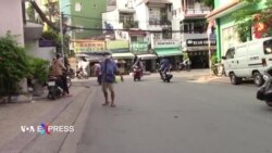 Nỗi niềm nghề bán vé số