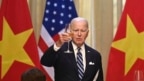 Tổng thống Mỹ Joe Biden nâng ly tại buổi tiệc trưa cấp nhà nước do Chủ tịch Việt Nam khi đó Võ Văn Thưởng chủ trì tại Phủ Chủ tịch ở Hà Nội, ngày 11/9/2023.