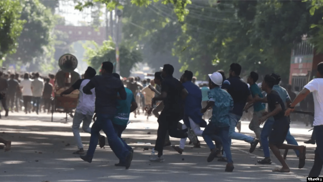 Qizning klitoral orgazmi