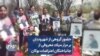 حضور گروهی از شهروندان بر مزار میلاد معروفی، از جانباختگان اعتراضات بوکان