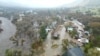 အမေရိကန် ကယ်လီဖိုးနီးယားပြည်နယ်မှာရေကြီးရေလွှမ်းမိုးခံနေရတဲ့မြင်ကွင်း။ (ယခင်မှတ်တမ်းဓာတ်ပုံ)
