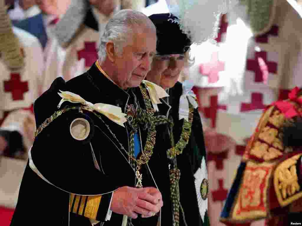 Tras la muerte de la Reina Isabel II en 2022, Carlos fue coronado rey en marzo de 2023. La ceremonia se dio en medio de la asistencia de líderes mundiales y seguidores y detractores de la monarquía inglesa.&nbsp;