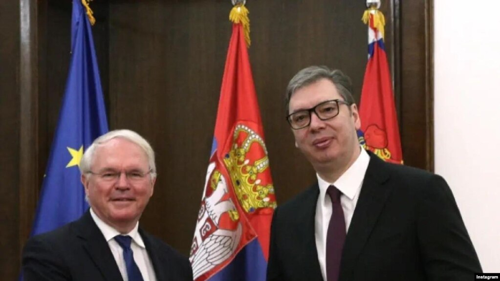 Vuçiç: Themelimi i Asociacionit të komunave më shumicë serbe në Kosovë është përparësi