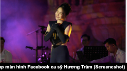 Ca sỹ Hương Tràm có một sự nghiệp ca hát thành công mặc dù còn trẻ
