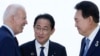 Бајден се надева дека ќе го зацврсти односот меѓу Јужна Кореја и Јапонија во Кемп Дејвид