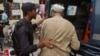 طالبان: پاکستاني پولیسو له ۵۰۰ څخه زیات نورافغان کډوال نیولي 