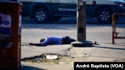 Manifestante ferido durante homenagem ao rapper Azagaia, Maputo, Moçambique