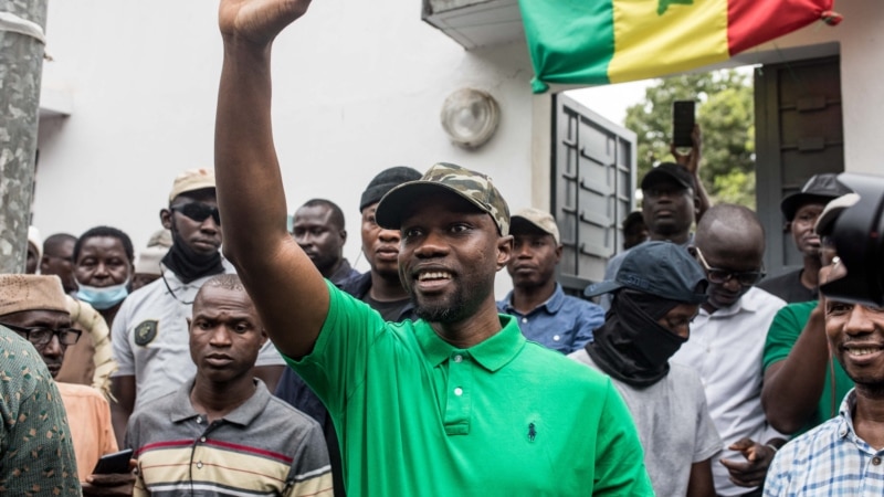 Le gouvernement sénégalais promet la fermeté face à l'opposant Sonko