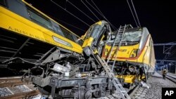 Tabrakan kereta di Pardubice, Republik Ceko, Kamis, 6 Juni 2024. (Pemadam Kebakaran wilayah Pardubice via AP)