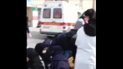 伊朗政府承诺调查学生中毒事件