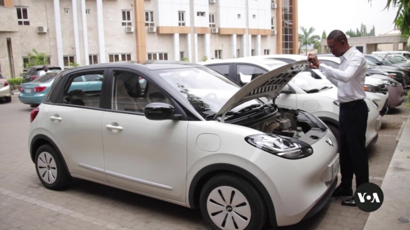 Nigerian company creates taxi system fueled by electric vehicles...