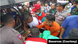 Hujan lebat mengakibatkan tanah longsor di Gorontalo, Sulawesi Utara. Insiden tersebut menewaskan sedikitnya 18 orang. (Foto: Courtesy/Basarnas)