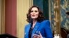 Gubernur Michigan Gretchen Whitmer menyampaikan pidato kenegaraan di hadapan anggota Kongres negara bagian Michigan di Lansing, Michigan, pada 25 Januari 2023. (Foto: AP/Al Goldis)